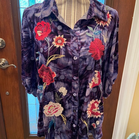 Johnny Was Junia Lisbon Button down floral embroidery top size Med - Picture 11 of 12
